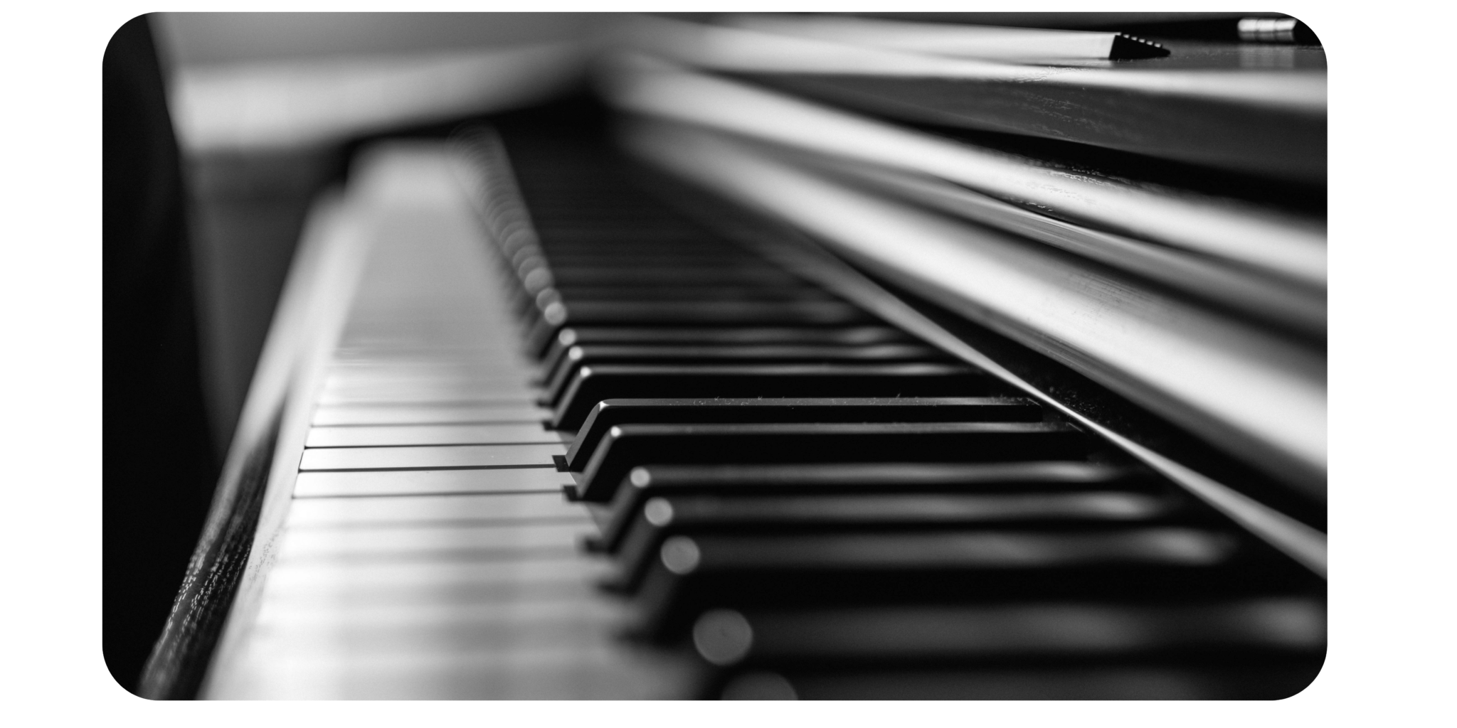 Reflection piano. Клавиши пианино.